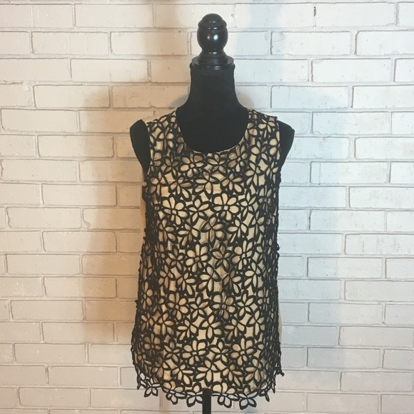 Neiman Marcus & Target Lela Rose Black Floral Top - Picture 1 of 8